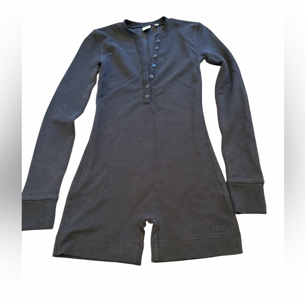 Aritzia TNA waffle Henley black romper long sleeve size 2XS
